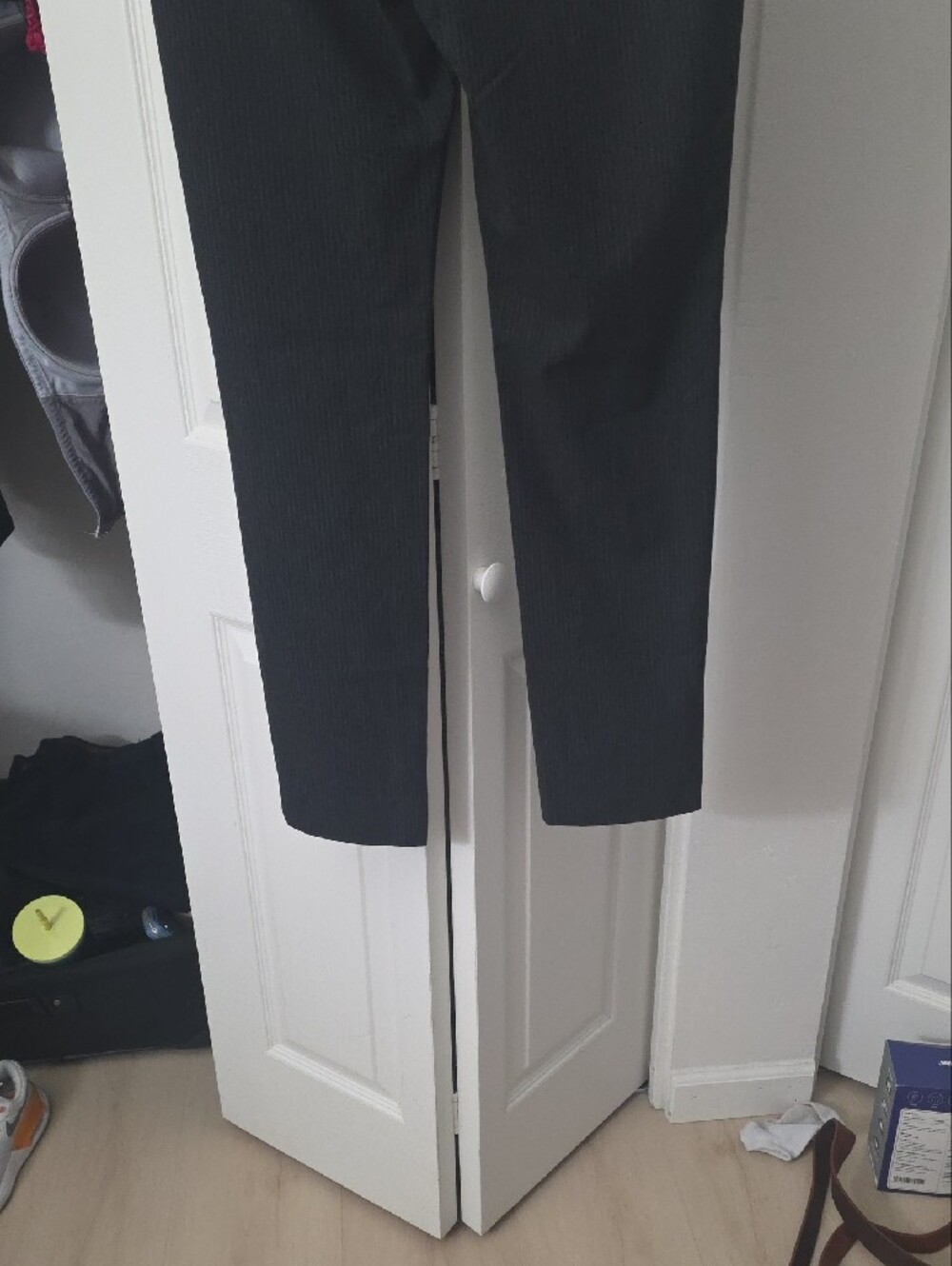 Y2k Calvin Klein Women's Dark Gray Pinstripe Dress Pants Sz 2 - Picture 8 of 8
